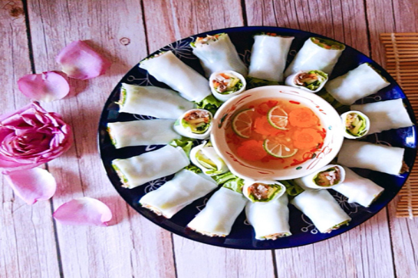 PHỞ CUỐN THỊT BÒ TƯƠI