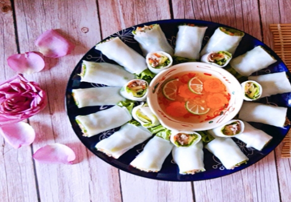 PHỞ CUỐN THỊT BÒ TƯƠI