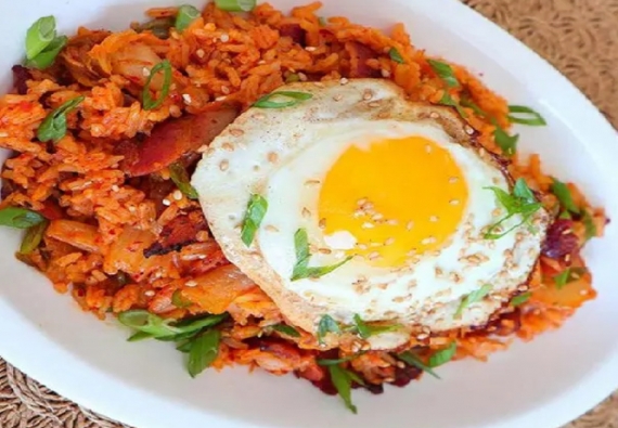  CƠM CHIÊN BÒ KIMCHI