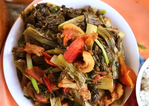 DƯA CẢI XÀO TÓP MỠ