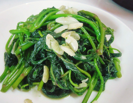 MỒNG TƠI XÀO TỎI