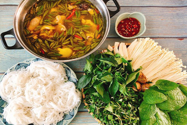 LẨU GÀ ỚT HIỂM