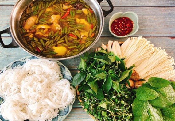 LẨU GÀ ỚT HIỂM