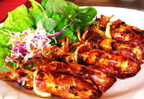 MỰC NƯỚNG MUỐI ỚT