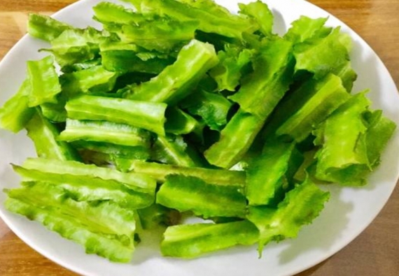 ĐẬU RỒNG LUỘC “KHO QUẸT”