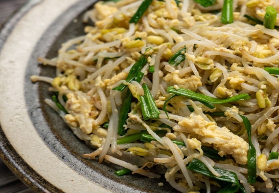 GIÁ HÀNH HẸ XÀO TỎI HOẶC TRỨNG 