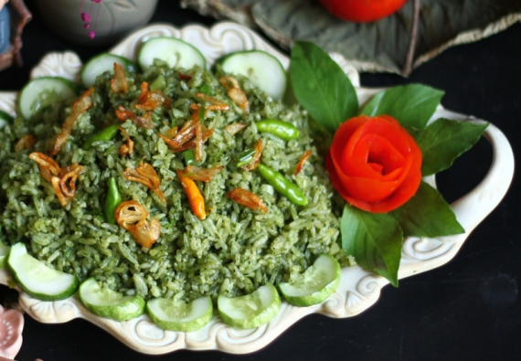 CƠM CHIÊN MUỐI É TRẮNG