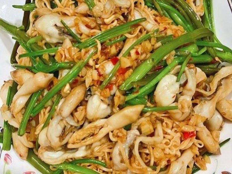 MỲ XÀO “với các loại ốc”